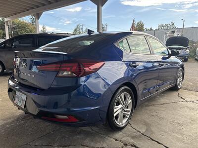 2020 Hyundai ELANTRA SEL   - Photo 7 - Portland, OR 97267
