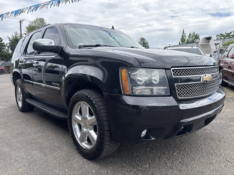 2011 Chevrolet Tahoe's photo