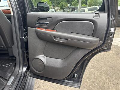 2011 Chevrolet Tahoe LTZ - Photo 20 - Portland, OR 97267