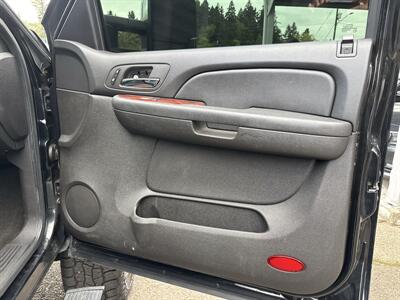 2009 Chevrolet Silverado 2500HD LTZ   - Photo 19 - Portland, OR 97267