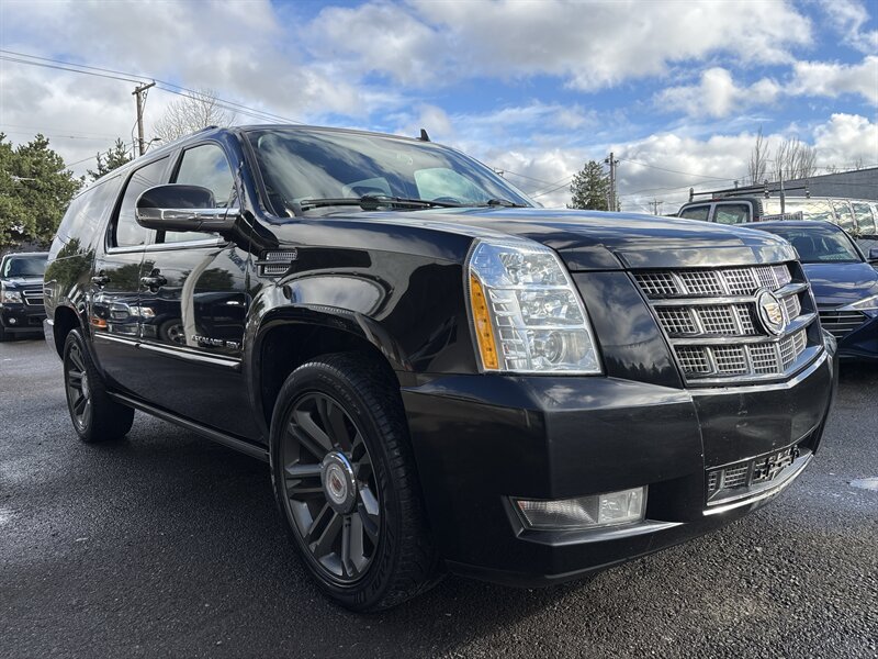 2013 Cadillac Escalade ESV Premium  
