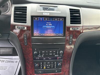 2013 Cadillac Escalade ESV Premium   - Photo 27 - Portland, OR 97267