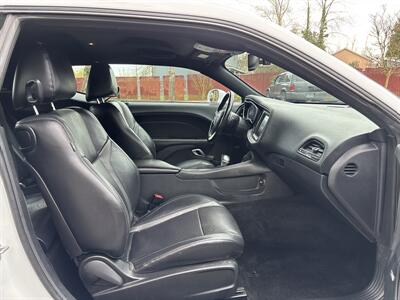 2015 Dodge Challenger R/T Plus - Photo 15 - Portland, OR 97267