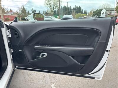 2015 Dodge Challenger R/T Plus - Photo 14 - Portland, OR 97267