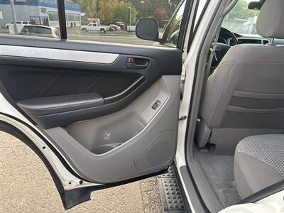 2008 Toyota 4Runner SR5 - Photo 11 - Portland, OR 97267
