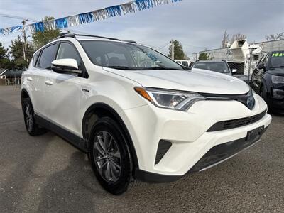 2018 Toyota RAV4 Hybrid LE   - Photo 1 - Portland, OR 97267
