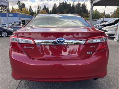 2014 Toyota Camry Hybrid XLE - Photo 6 - Portland, OR 97267