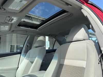 2014 Toyota Camry Hybrid XLE - Photo 24 - Portland, OR 97267