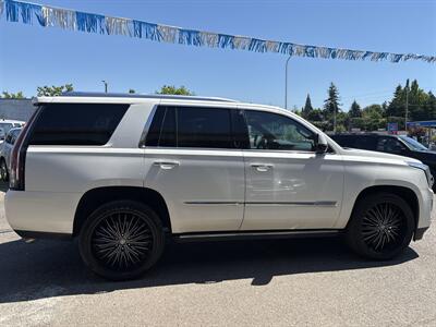 2015 Cadillac Escalade Platinum - Photo 8 - Portland, OR 97267