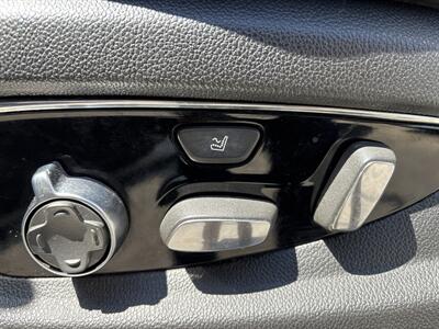 2015 Cadillac Escalade Platinum - Photo 11 - Portland, OR 97267