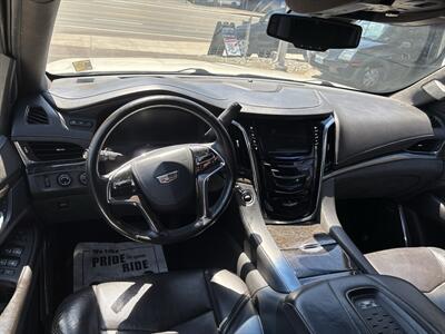 2015 Cadillac Escalade Platinum - Photo 22 - Portland, OR 97267