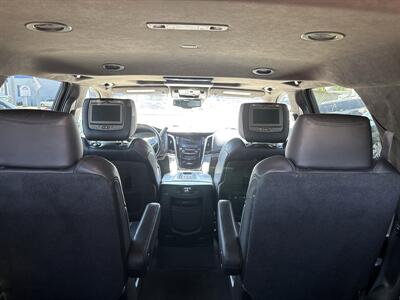 2015 Cadillac Escalade Platinum - Photo 15 - Portland, OR 97267