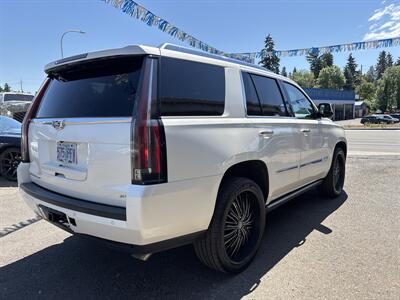 2015 Cadillac Escalade Platinum - Photo 7 - Portland, OR 97267