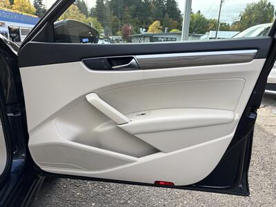 2017 Volkswagen Passat 1.8T SE - Photo 17 - Portland, OR 97267