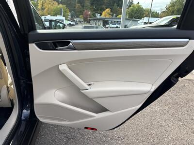 2017 Volkswagen Passat 1.8T SE - Photo 15 - Portland, OR 97267
