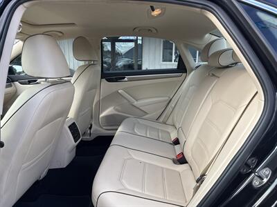 2017 Volkswagen Passat 1.8T SE - Photo 13 - Portland, OR 97267