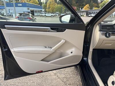2017 Volkswagen Passat 1.8T SE - Photo 9 - Portland, OR 97267