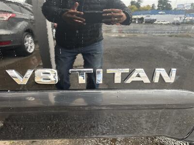 2015 Nissan Titan SV - Photo 9 - Portland, OR 97267