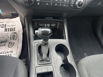 2017 Kia Sorento L   - Photo 19 - Portland, OR 97267