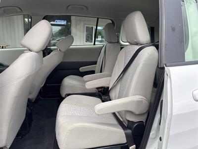 2012 Mazda Mazda5 Sport   - Photo 12 - Portland, OR 97267