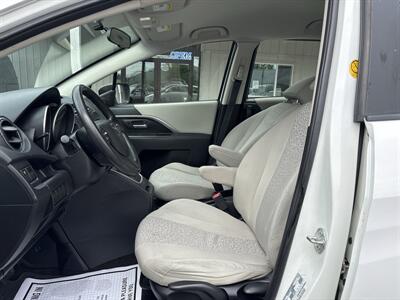 2012 Mazda Mazda5 Sport   - Photo 10 - Portland, OR 97267