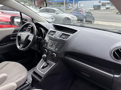 2012 Mazda Mazda5 Sport   - Photo 20 - Portland, OR 97267