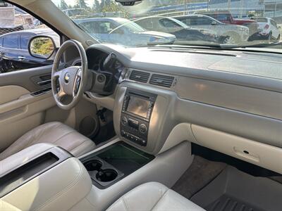 2011 Chevrolet Suburban LT   - Photo 19 - Portland, OR 97267
