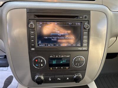 2011 Chevrolet Suburban LT   - Photo 21 - Portland, OR 97267