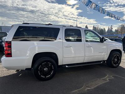 2011 Chevrolet Suburban LT   - Photo 8 - Portland, OR 97267