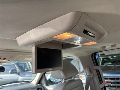 2011 Chevrolet Suburban LT   - Photo 15 - Portland, OR 97267