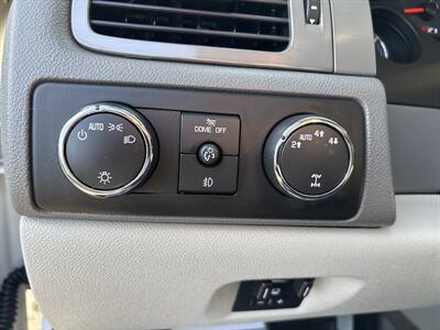 2011 Chevrolet Suburban LT   - Photo 20 - Portland, OR 97267
