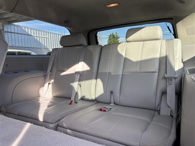 2011 Chevrolet Suburban LT   - Photo 14 - Portland, OR 97267