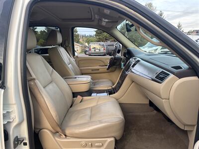 2009 Cadillac Escalade   - Photo 21 - Portland, OR 97267