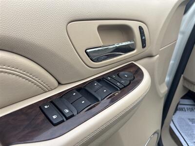 2009 Cadillac Escalade   - Photo 10 - Portland, OR 97267