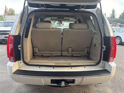 2009 Cadillac Escalade   - Photo 17 - Portland, OR 97267