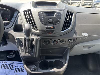 2017 Ford Transit 150   - Photo 20 - Portland, OR 97267