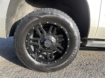 2015 Chevrolet Suburban LTZ   - Photo 32 - Portland, OR 97267