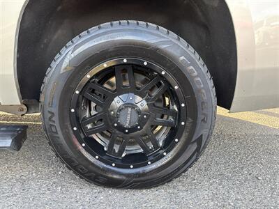 2015 Chevrolet Suburban LTZ   - Photo 31 - Portland, OR 97267