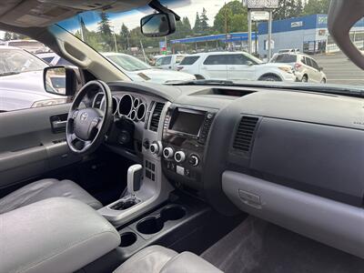 2008 Toyota Sequoia Limited   - Photo 17 - Portland, OR 97267