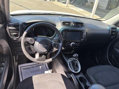 2018 Kia Soul +   - Photo 14 - Portland, OR 97267