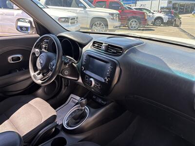 2018 Kia Soul +   - Photo 20 - Portland, OR 97267