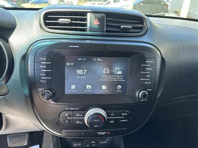 2018 Kia Soul +   - Photo 21 - Portland, OR 97267