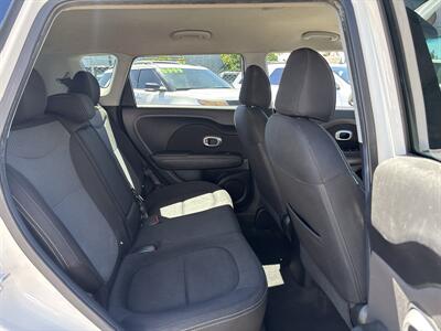 2018 Kia Soul +   - Photo 17 - Portland, OR 97267