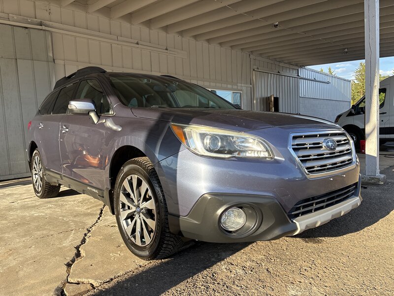 2015 Subaru Outback 3.6R Limited  