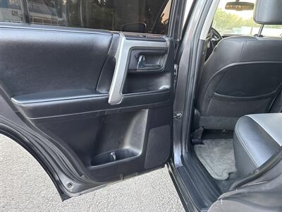2014 Toyota 4Runner SR5 Premium - Photo 13 - Portland, OR 97267