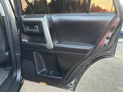 2014 Toyota 4Runner SR5 Premium - Photo 16 - Portland, OR 97267