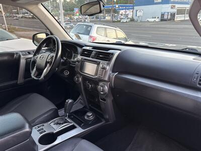 2014 Toyota 4Runner SR5 Premium - Photo 20 - Portland, OR 97267