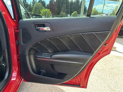 2012 Dodge Charger R/T Plus   - Photo 16 - Portland, OR 97267