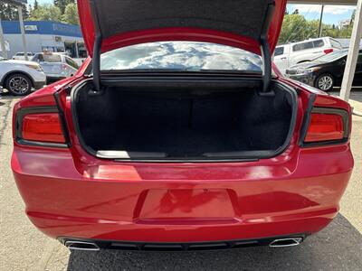 2012 Dodge Charger R/T Plus   - Photo 15 - Portland, OR 97267