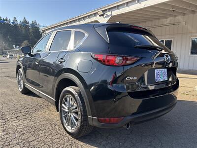2017 Mazda CX-5 Touring   - Photo 5 - Portland, OR 97267